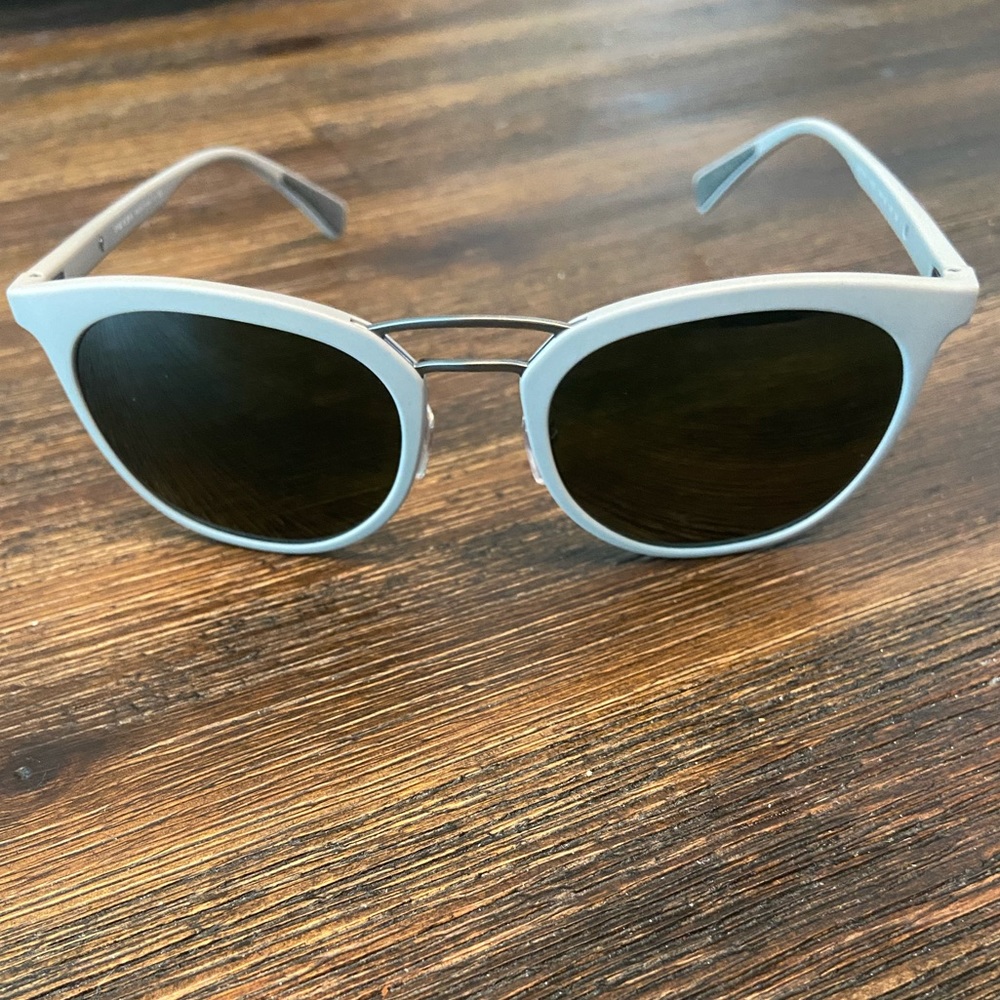 Prada sunglasses - Perfect Condition😊